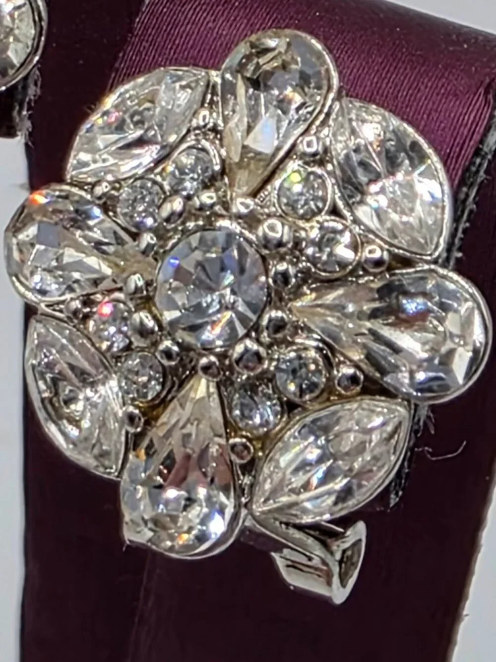 Vintage LIZ CLAIBORNE Round Pave Rhinestone Rhodium Plated Silver Clip Earrings